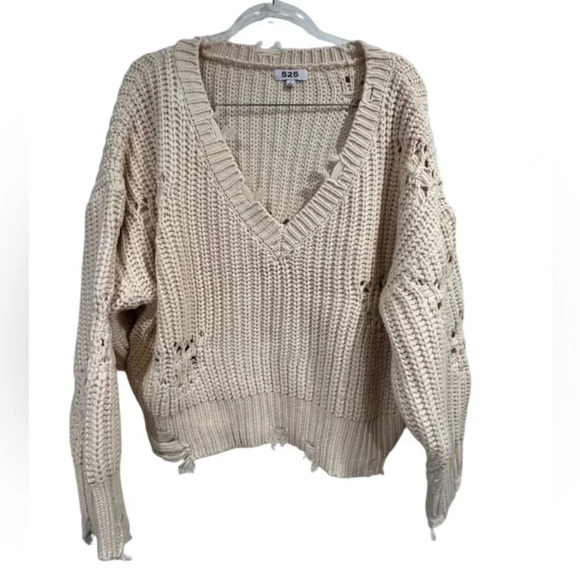 525 Distressed V neck sweater - Picture 1 of 6